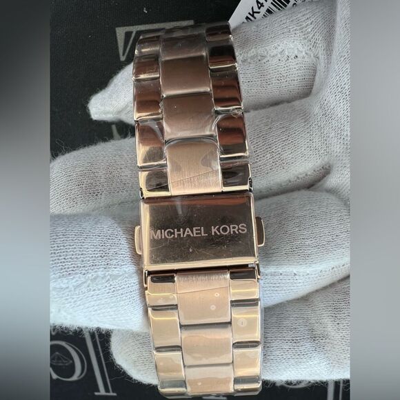 NIB Rose Gold Michael Kors Watch - Picture 4 of 6
